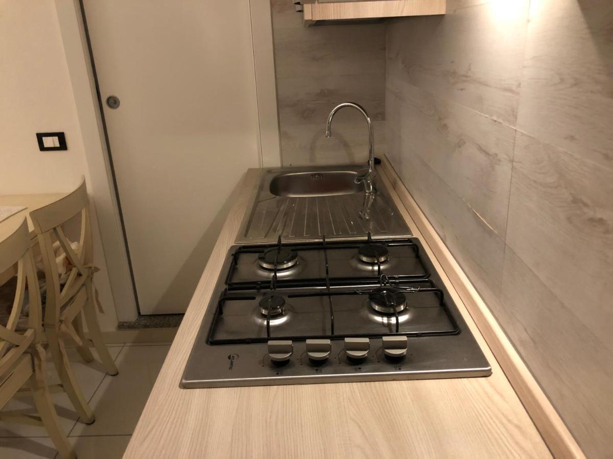 툴라다 Elegante Monolocale Al Centro Del Paese 아파트 외부 사진