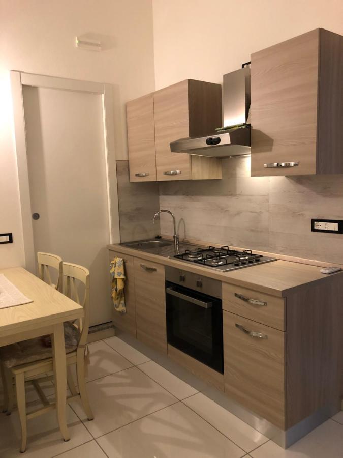 툴라다 Elegante Monolocale Al Centro Del Paese 아파트 외부 사진