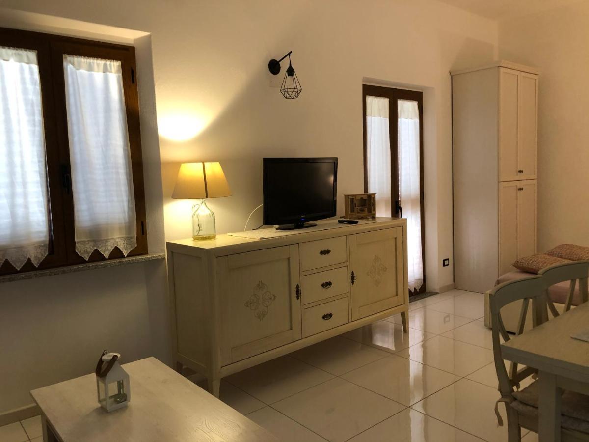 툴라다 Elegante Monolocale Al Centro Del Paese 아파트 외부 사진